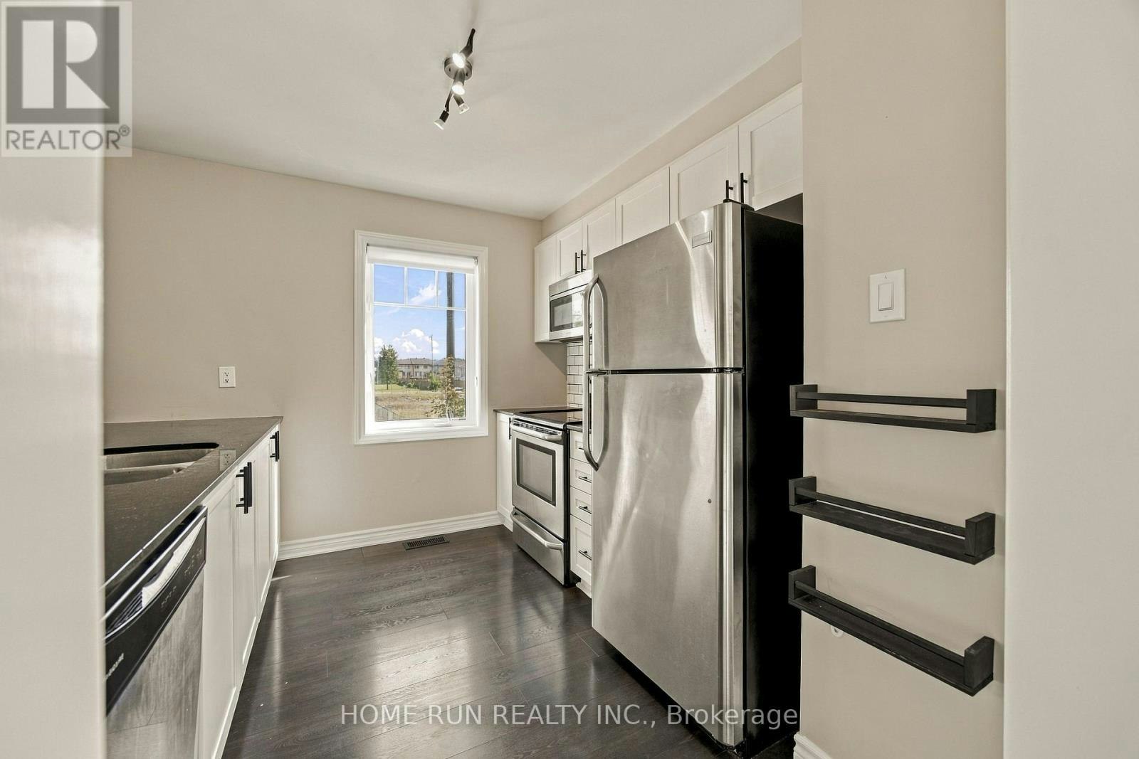 822 Maloja Way, Ottawa, ON, K2S 0P1 - 18