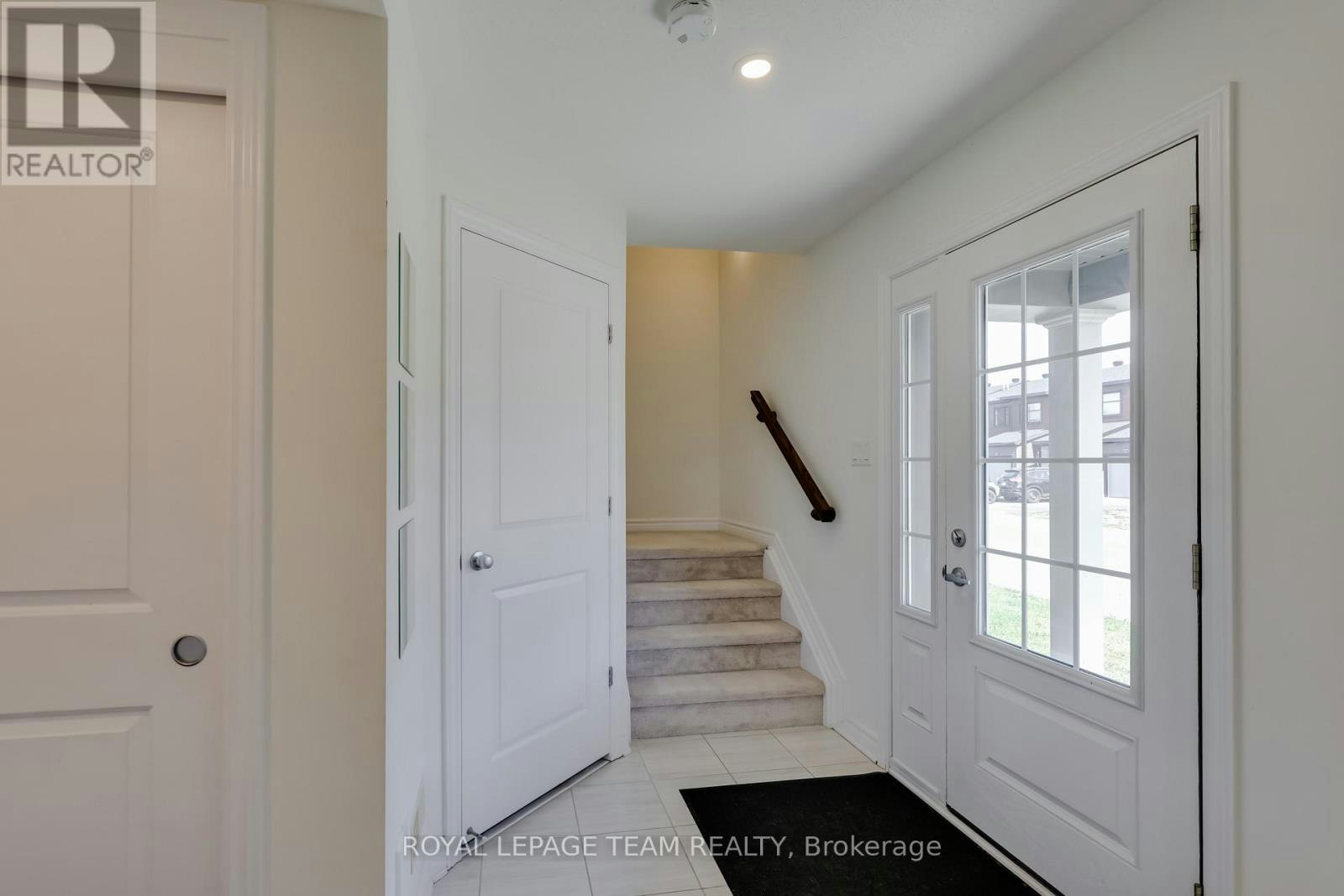 254 Halyard Way, Ottawa, ON, K2T 0L3 - 6