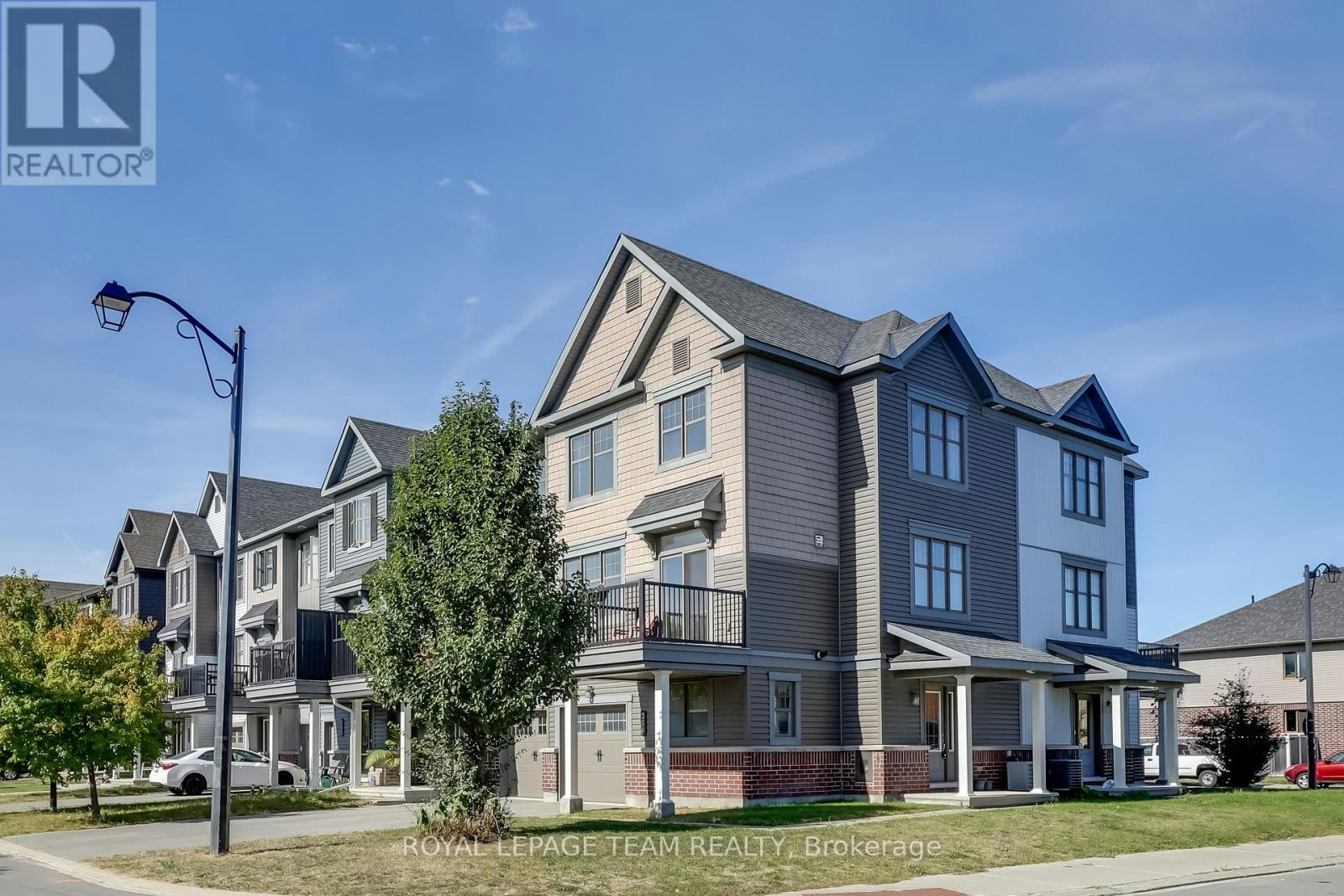 254 Halyard Way, Ottawa, ON, K2T 0L3 - 2