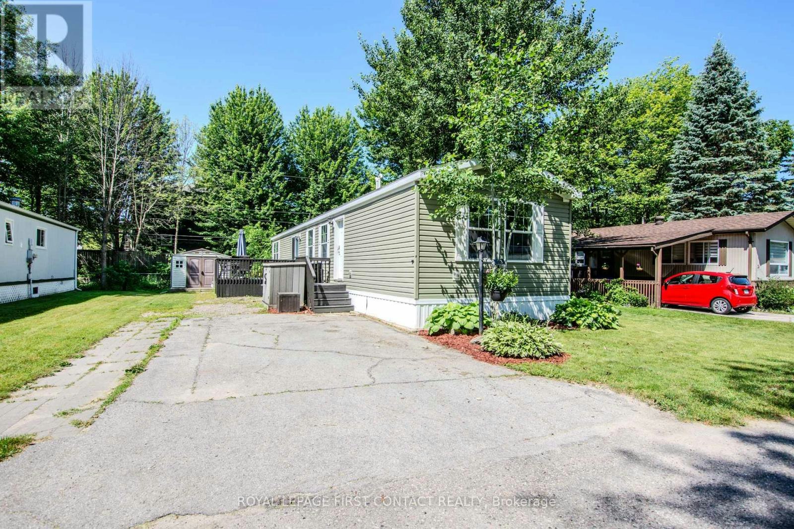 23 Georgian Glen Drive, Wasaga Beach, ON, L9Z 1K8 - 2