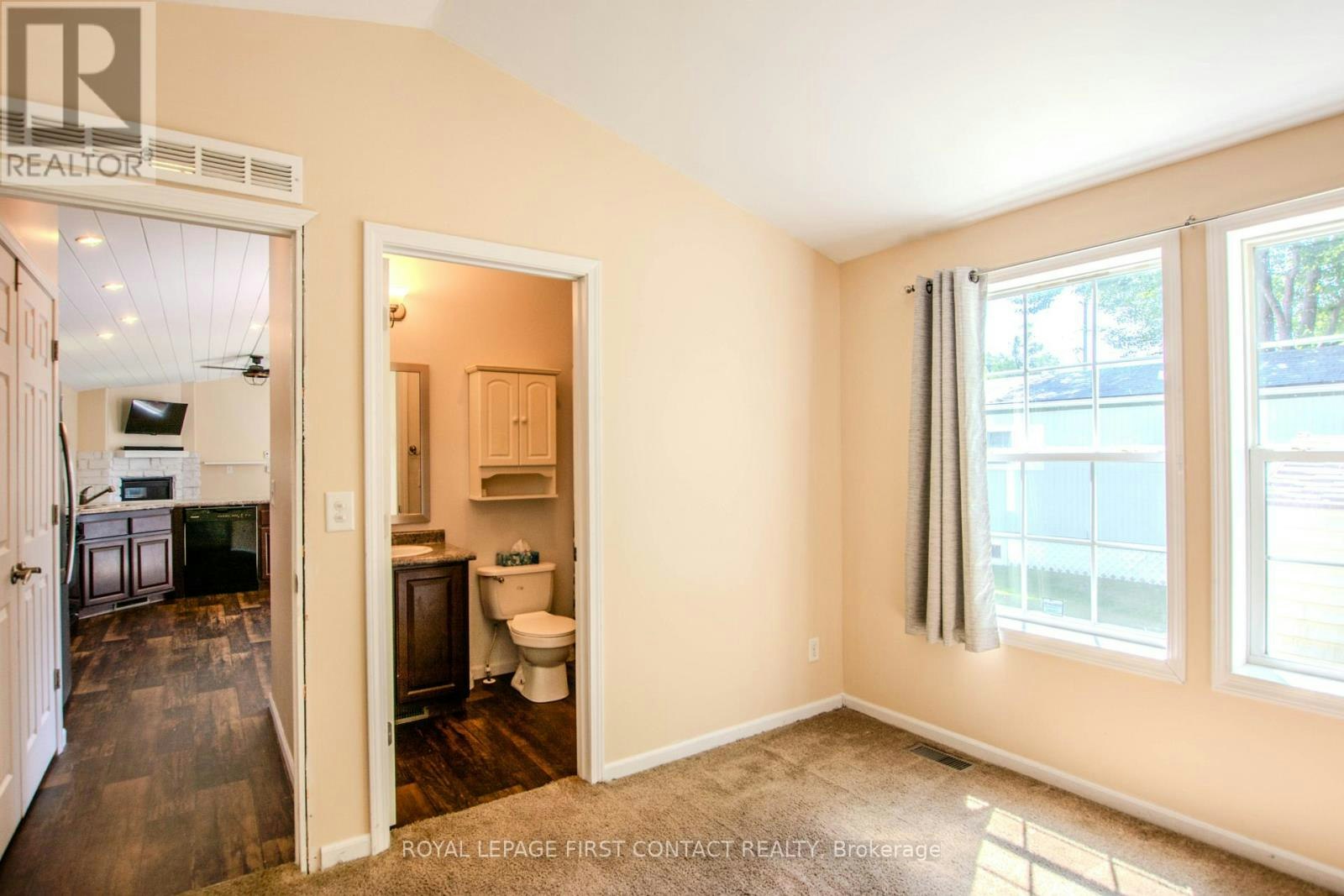 23 Georgian Glen Drive, Wasaga Beach, ON, L9Z 1K8 - 14