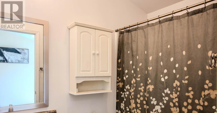 23 Georgian Glen Drive, Wasaga Beach, ON, L9Z 1K8 - 13