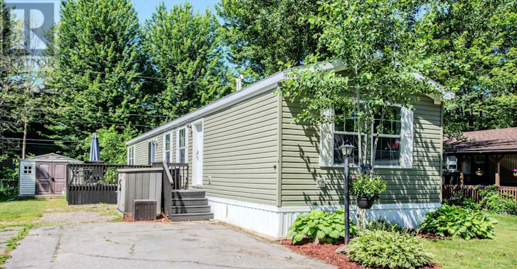 23 Georgian Glen Drive, Wasaga Beach, ON, L9Z 1K8