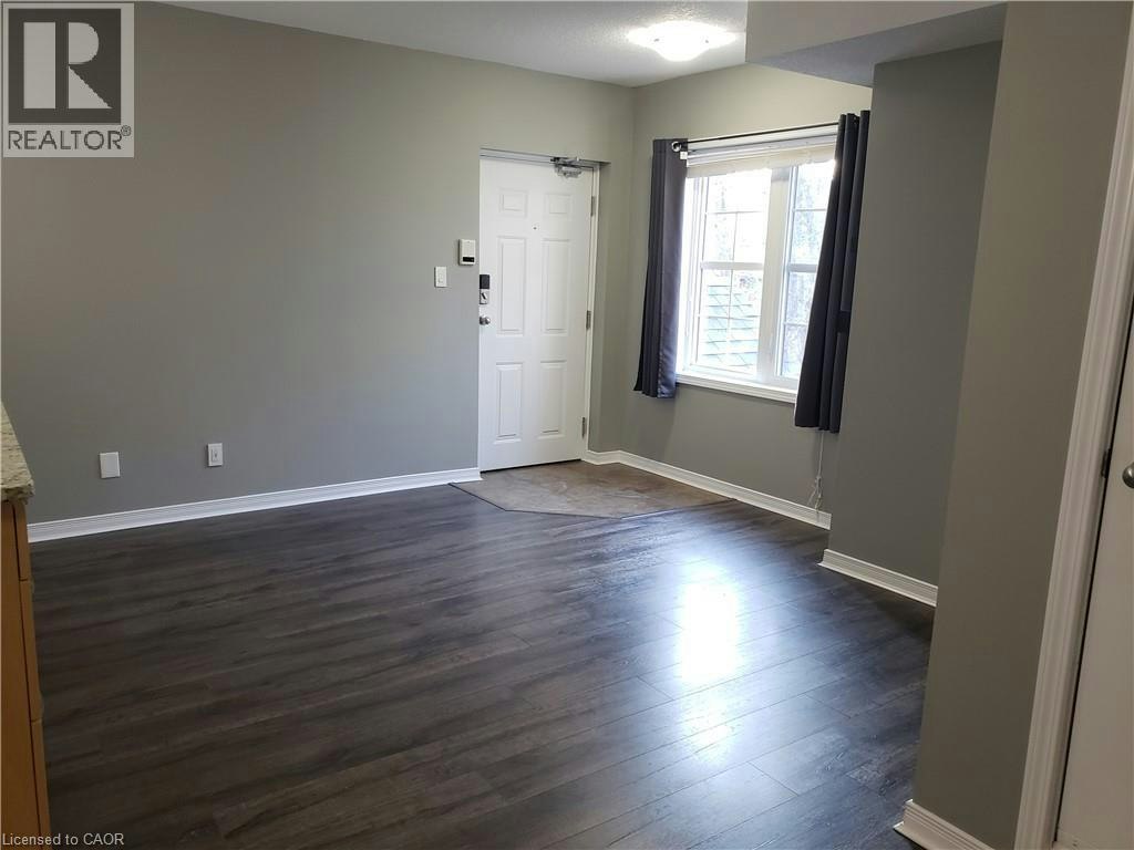 4E-255 Maitland Street, Kitchener, ON, N2R 1Z2 - 2