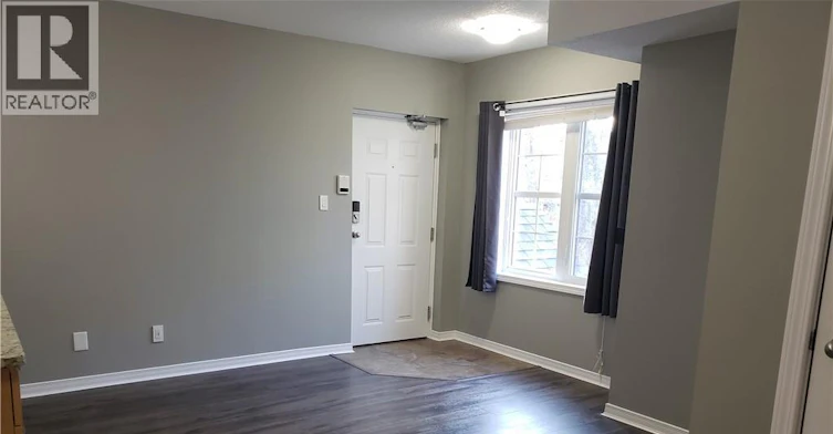 4E-255 Maitland Street, Kitchener, ON, N2R 1Z2 - 2
