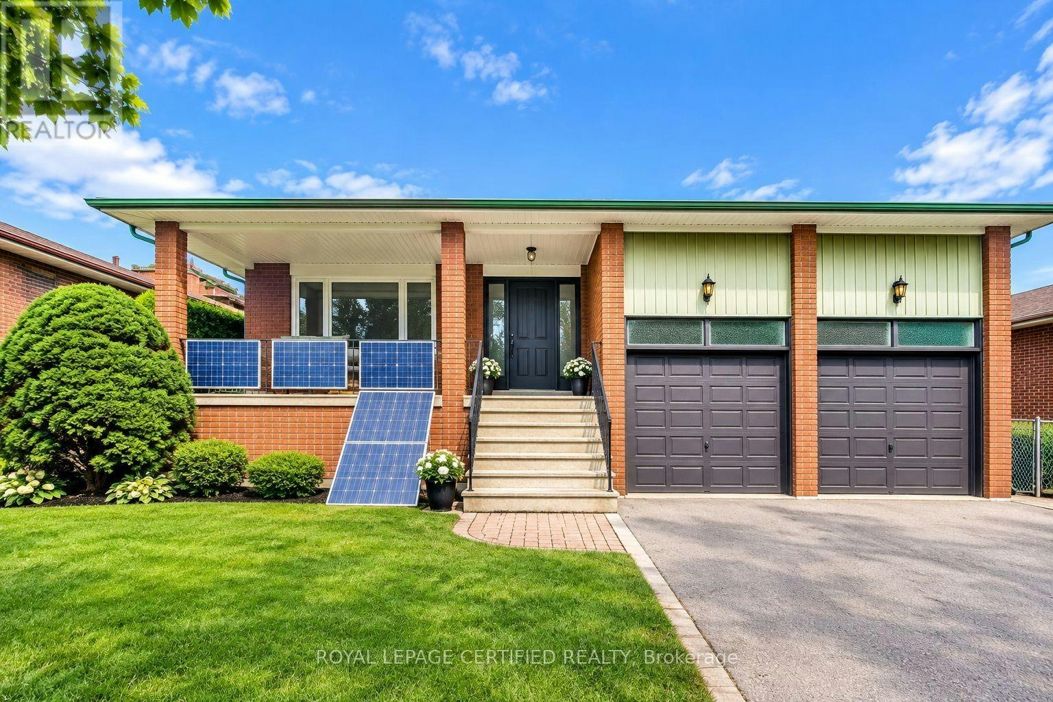 1554 Goldmar Drive, Mississauga, ON, L4X 1N5