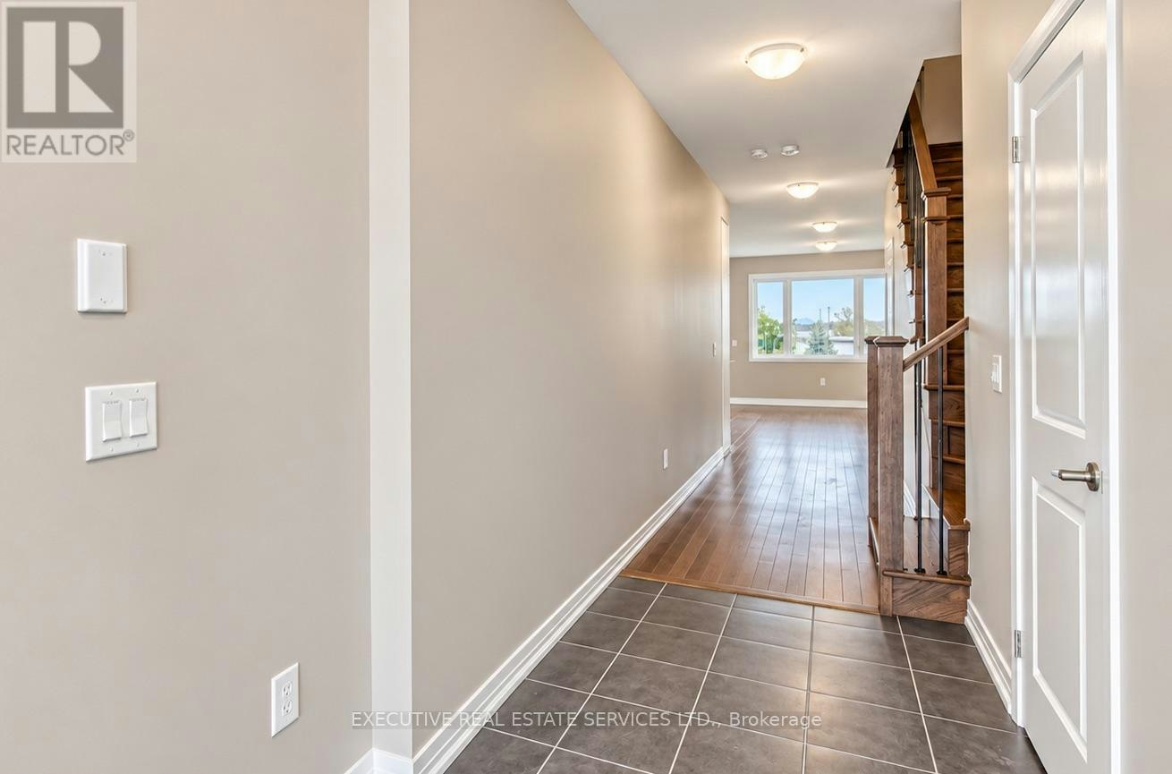 7 Crossmore Crescent, Cambridge, ON, N1S 0C7 - 8