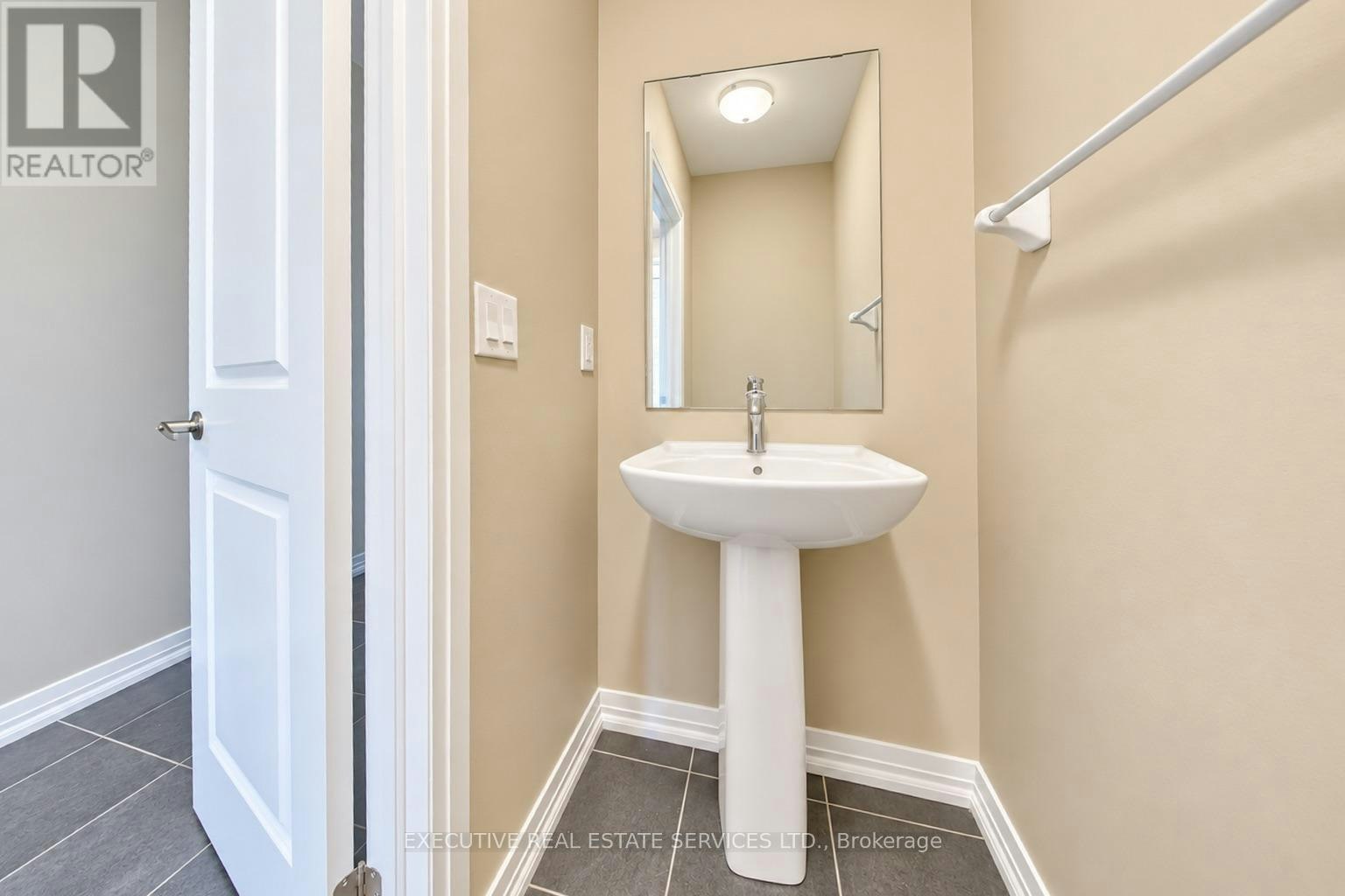 7 Crossmore Crescent, Cambridge, ON, N1S 0C7 - 21