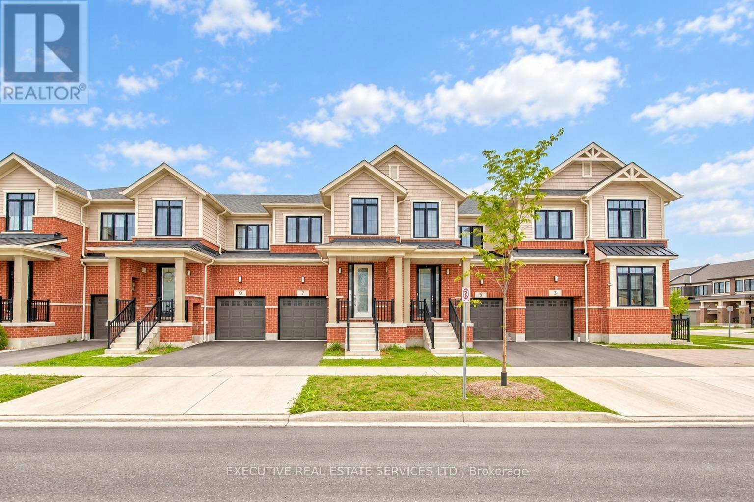 7 Crossmore Crescent, Cambridge, ON, N1S 0C7