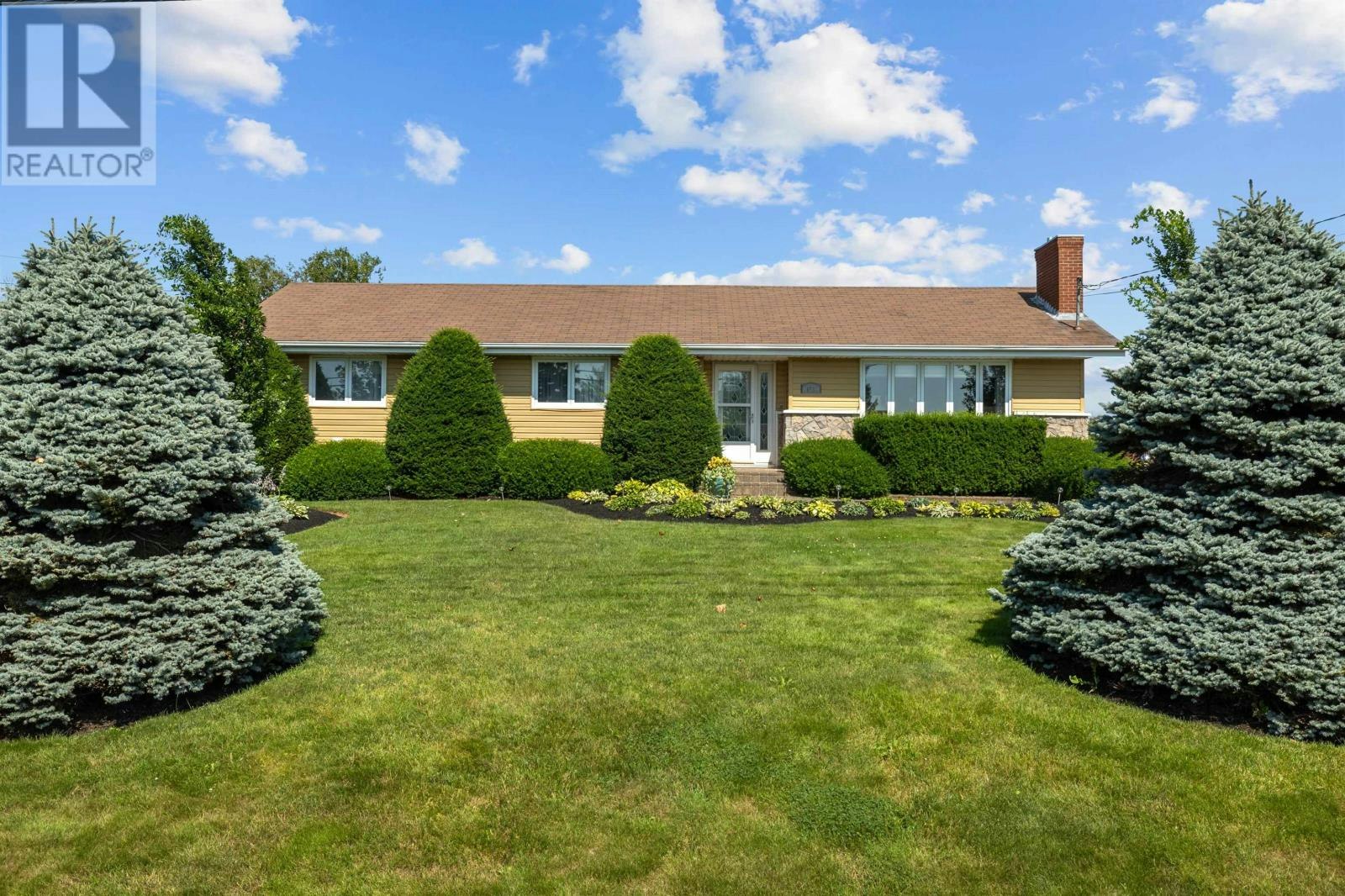 153 Mason Road, Stratford, PE, C1B 2G3