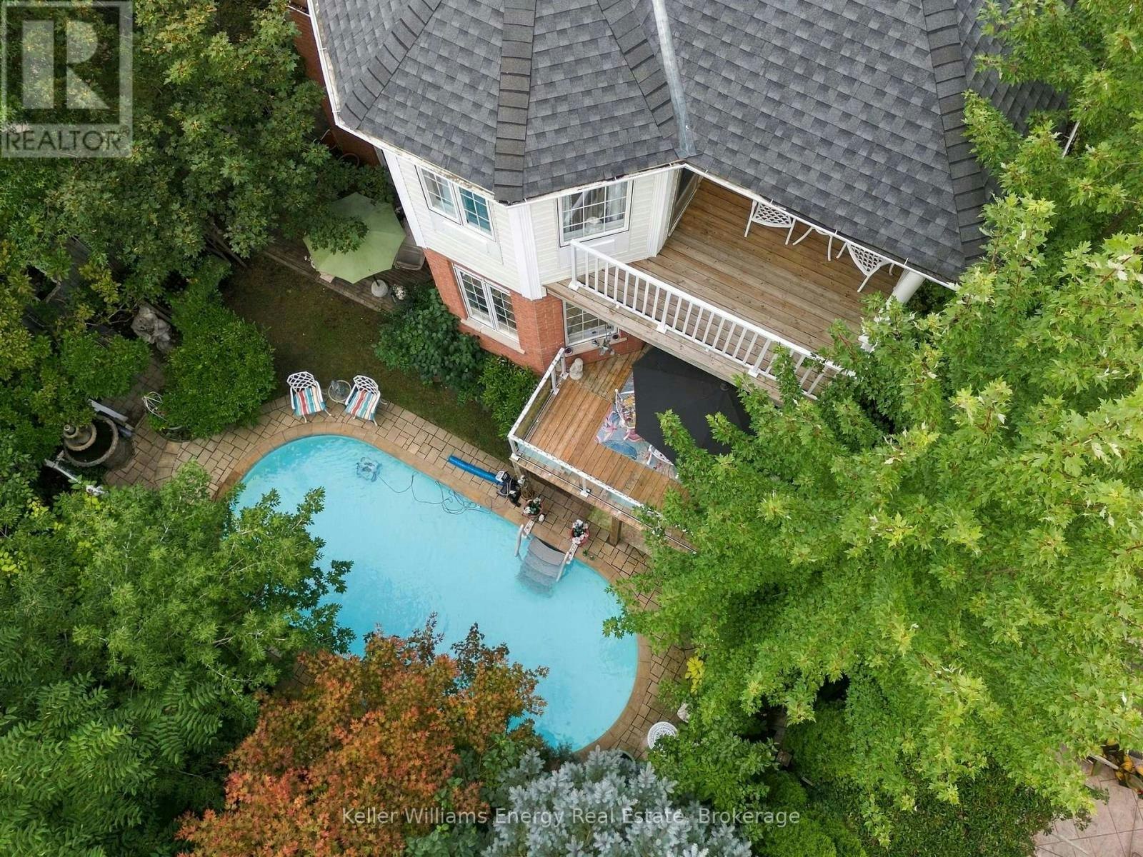 990 Glenbourne Drive, Oshawa, ON, L1K 2P9