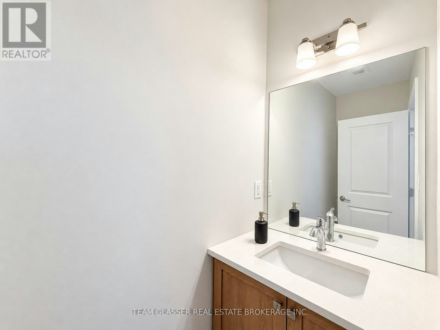 113 Marconi Court, London, ON, N5V 0C9 - 8