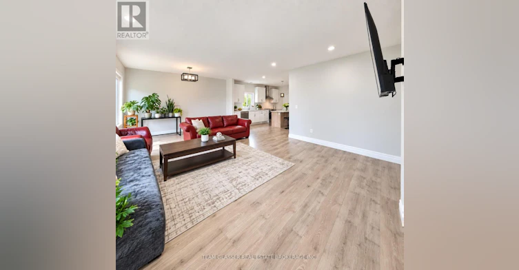 113 Marconi Court, London, ON, N5V 0C9 - 6