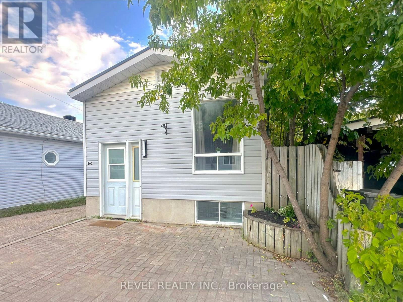 562 D'iberville Avenue, Iroquois Falls, ON, P0K 1G0