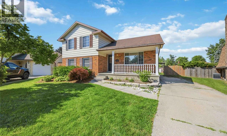 1076 Brimwood Crescent