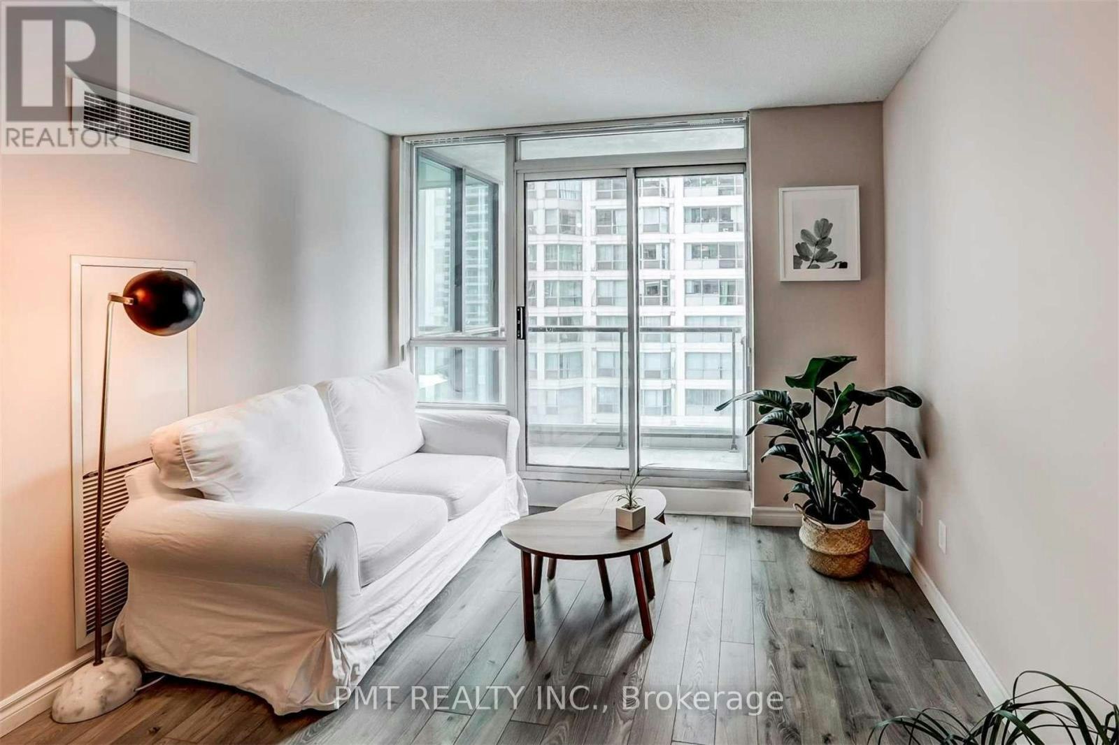 1105-12 Yonge Street, Toronto, ON, M5E 1Z9 - 6