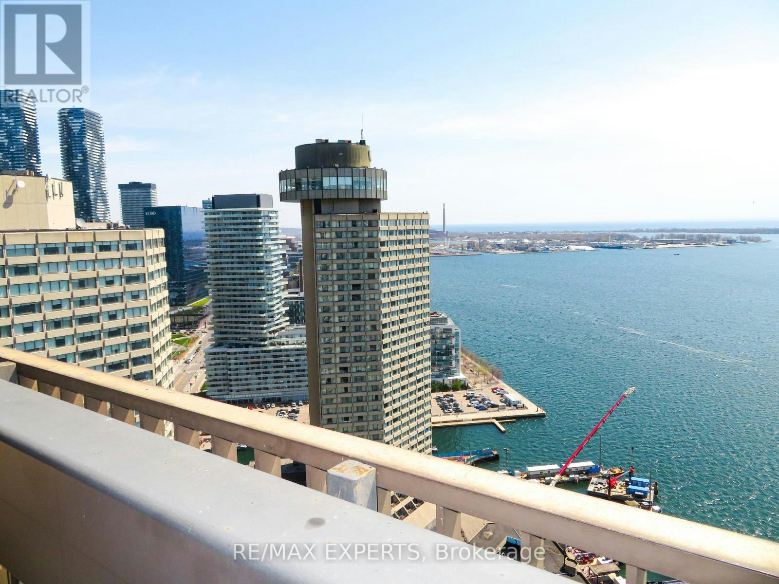 2233-33 Harbour Square, Toronto, ON, M5J 2G2
