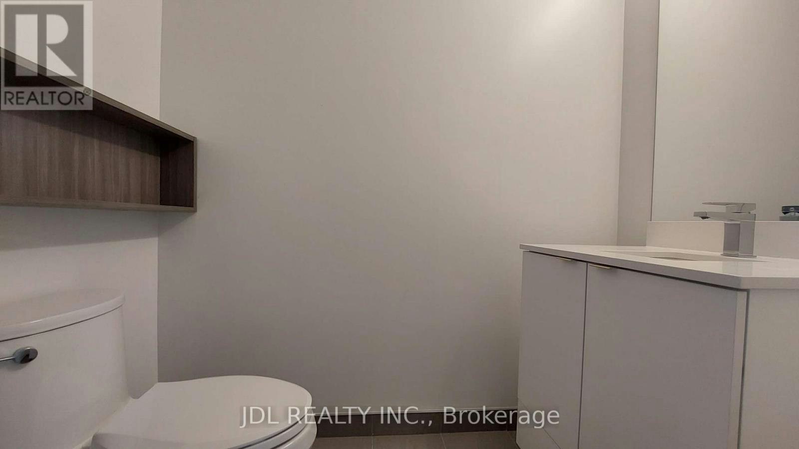 1704 70 Princess Street E, Toronto, ON, M5A 0X6 - 5