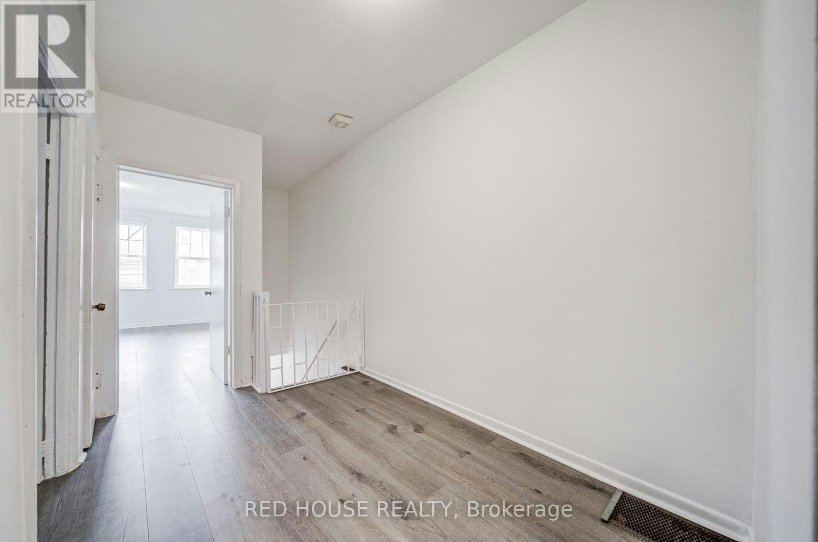 782 Dundas Street W, Toronto, ON, M6J 1V1 - 3