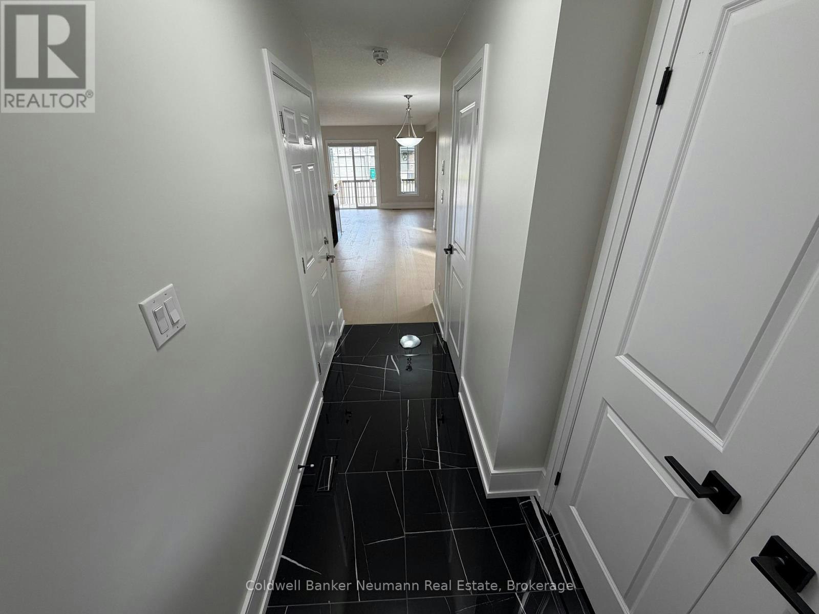 157 Creek Drive SOUTH, Kitchener, ON, N2P 2N3 - 4