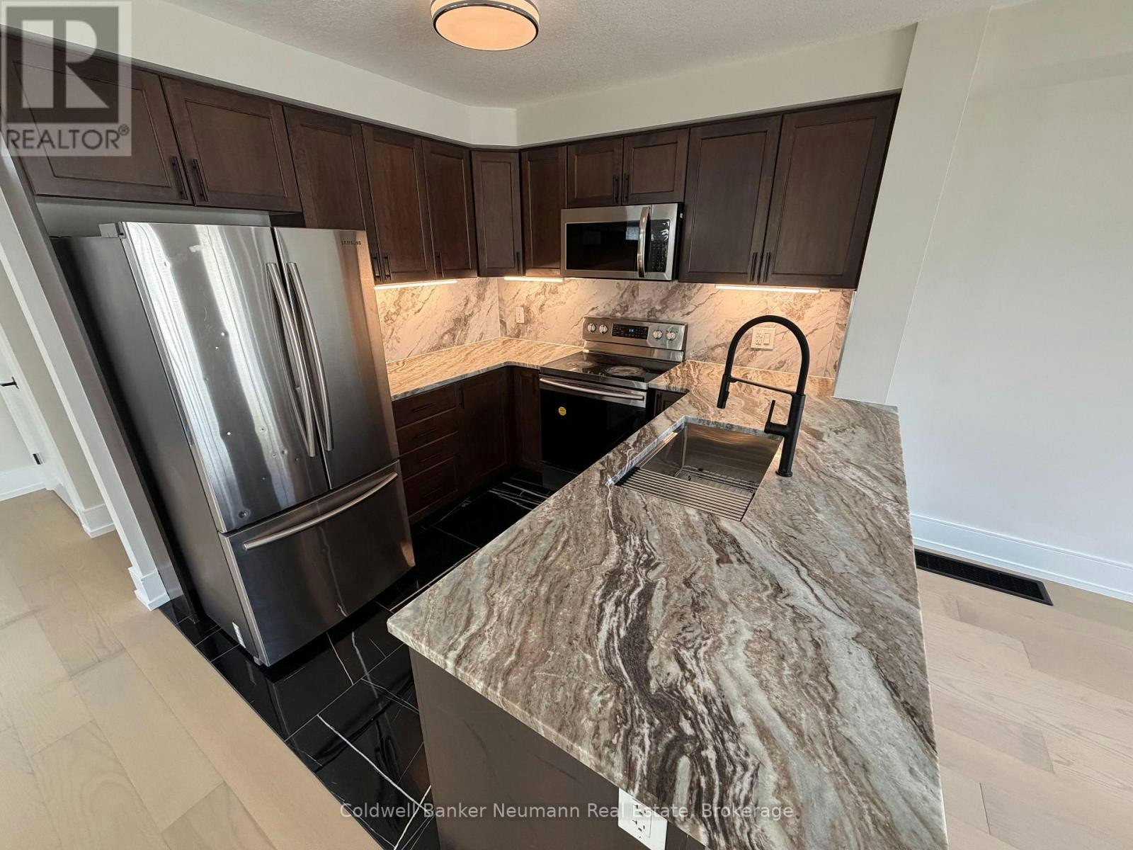 157 Creek Drive SOUTH, Kitchener, ON, N2P 2N3 - 7