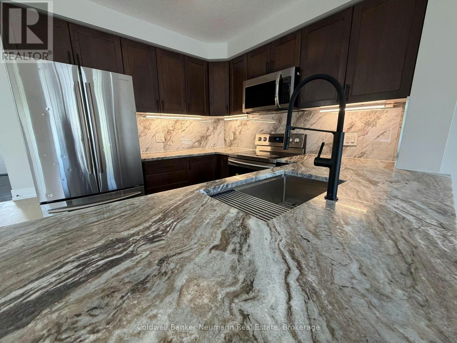 157 Creek Drive SOUTH, Kitchener, ON, N2P 2N3 - 8