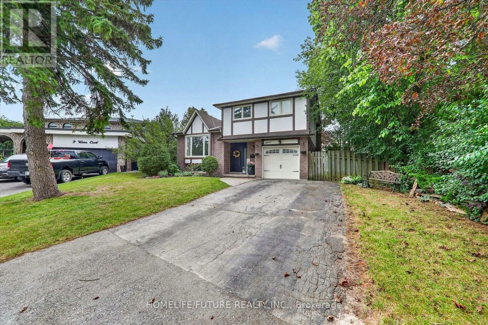 7 Toms Court, Whitby, ON, L1N 6L6