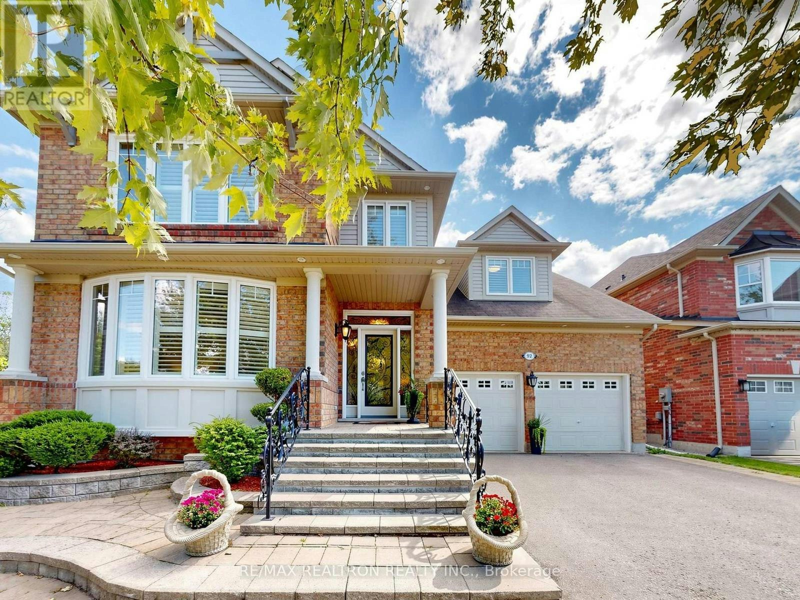 92 Clausfarm Lane, Whitchurch-Stouffville, ON, L4A 0M1
