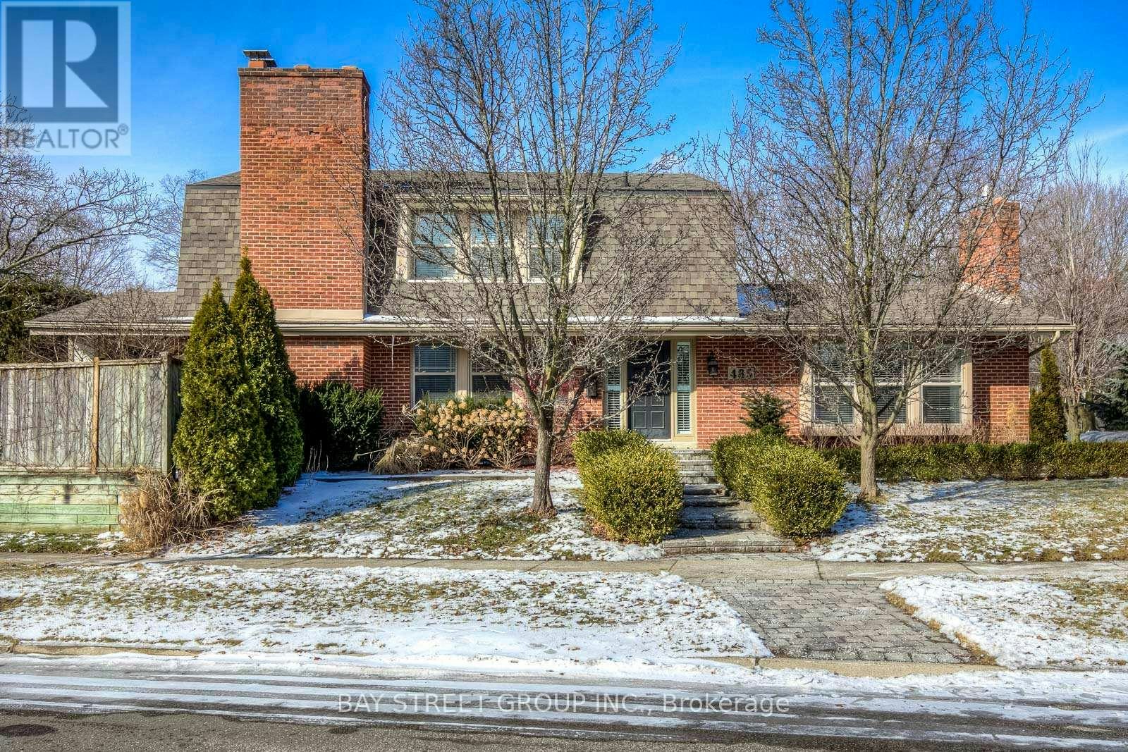 485 Carlton Drive, Oakville, ON, L6J 5X2 - 2