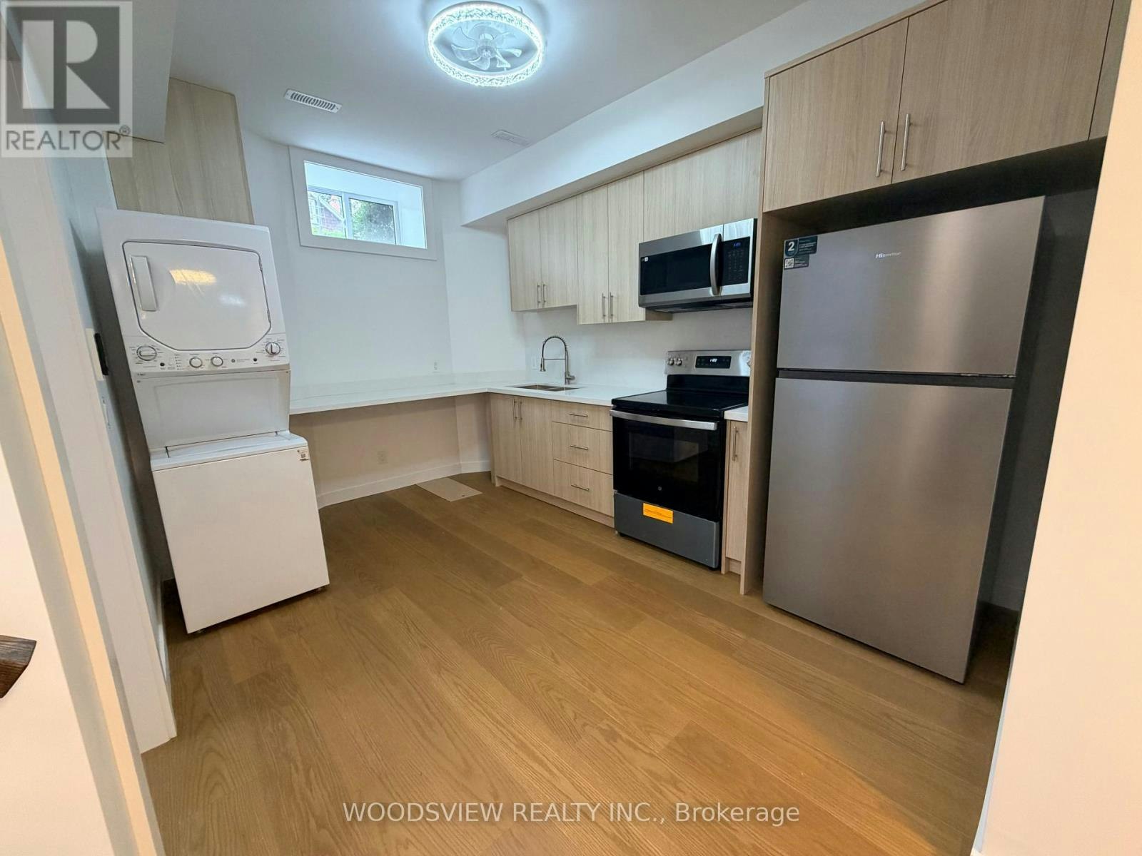 LOWER-152 Medland Street, Toronto, ON, M6P 2N5 - 9