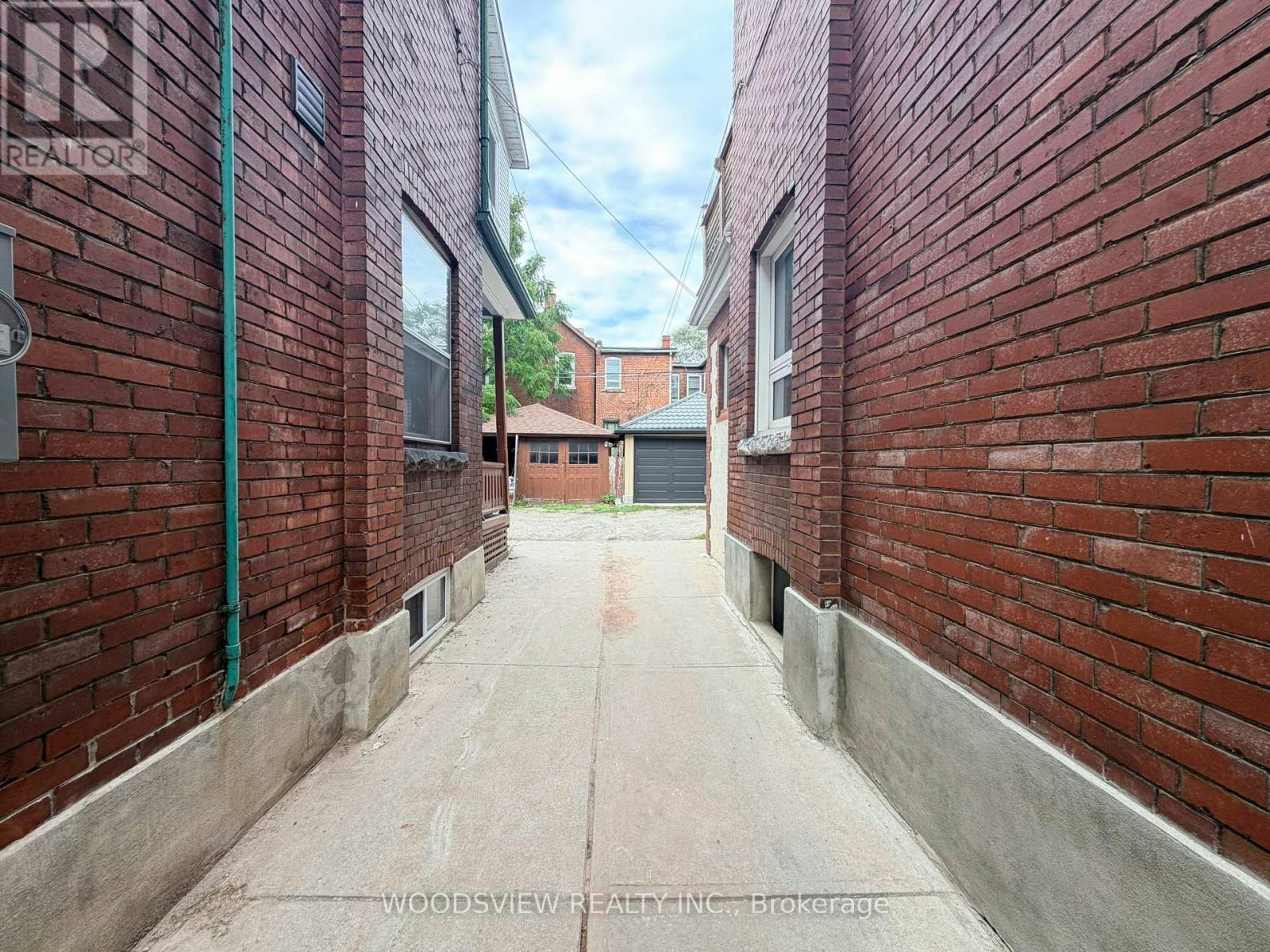 LOWER-152 Medland Street, Toronto, ON, M6P 2N5 - 4