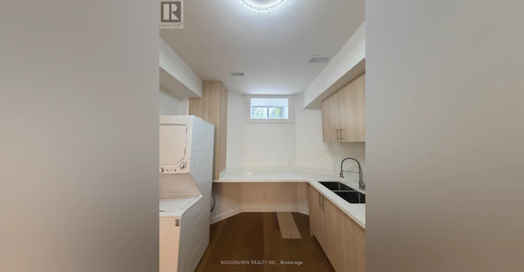 LOWER-152 Medland Street, Toronto, ON, M6P 2N5 - 10