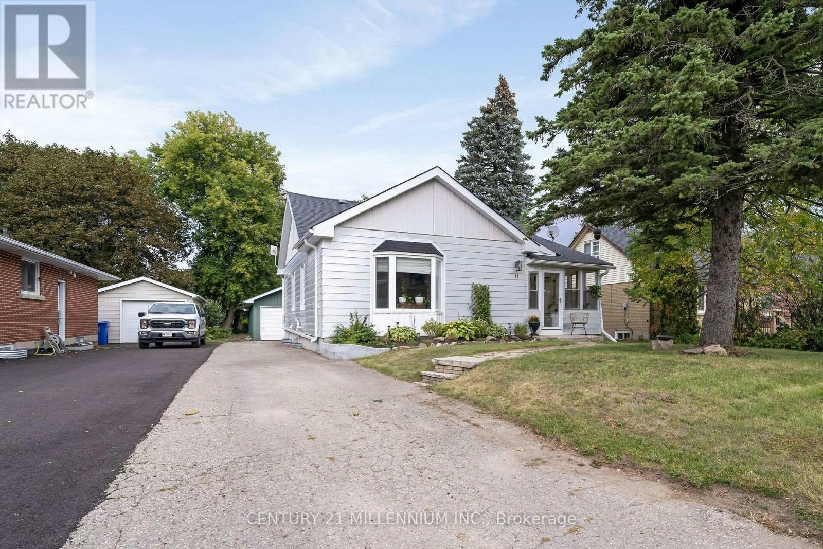 11 Dundas Street W, Erin, ON, N0B 1T0