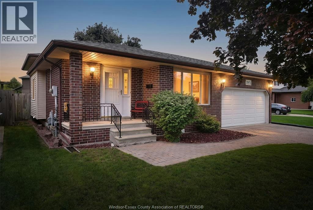 12075 St. Thomas Crescent, Tecumseh, ON, N8N 3V6