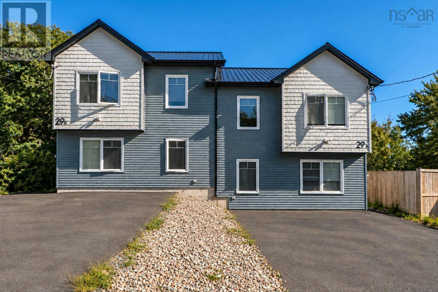 A/B-29 Mcintosh Street, Halifax, NS, B3R 1G9