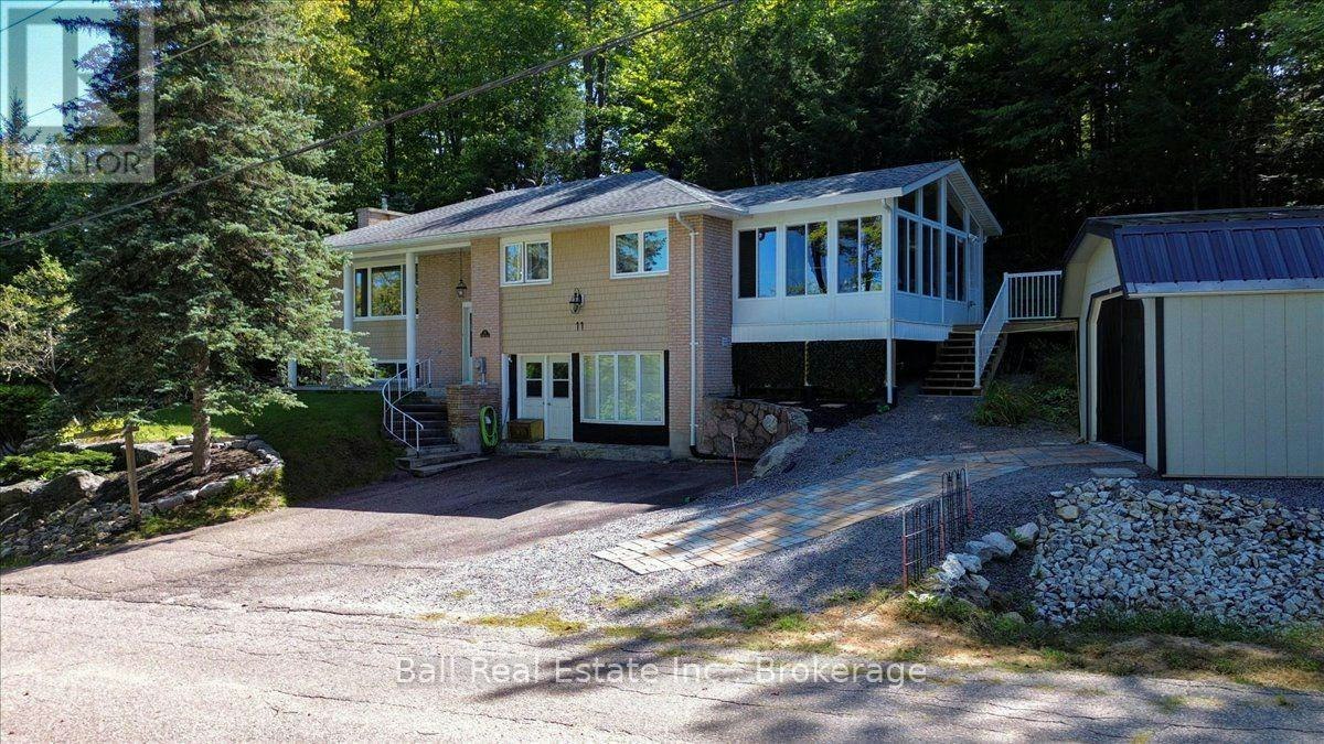 11 Ridge Road, Bancroft, ON, K0L 1C0