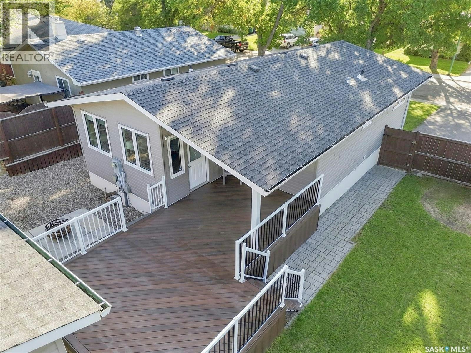 134 Ross Crescent, Saskatoon, SK, S7L 4B3