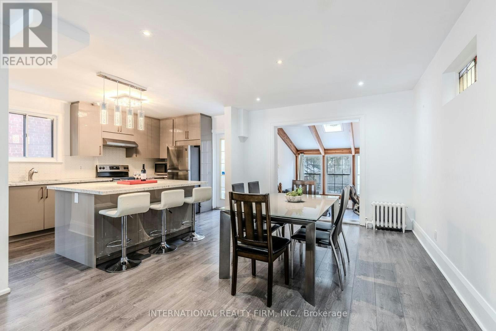 47 Maxwell Avenue, Toronto, ON, M5P 2B4 - 4