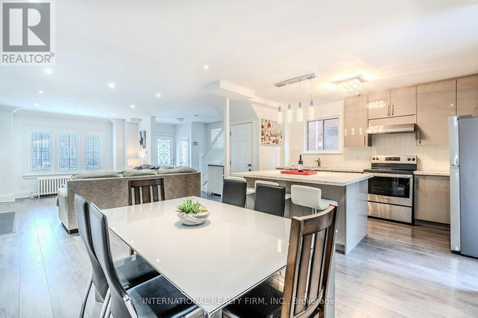 47 Maxwell Avenue, Toronto, ON, M5P 2B4 - 6