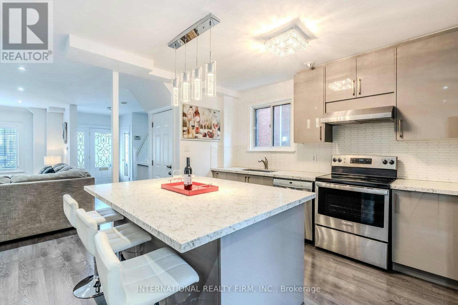 47 Maxwell Avenue, Toronto, ON, M5P 2B4 - 7