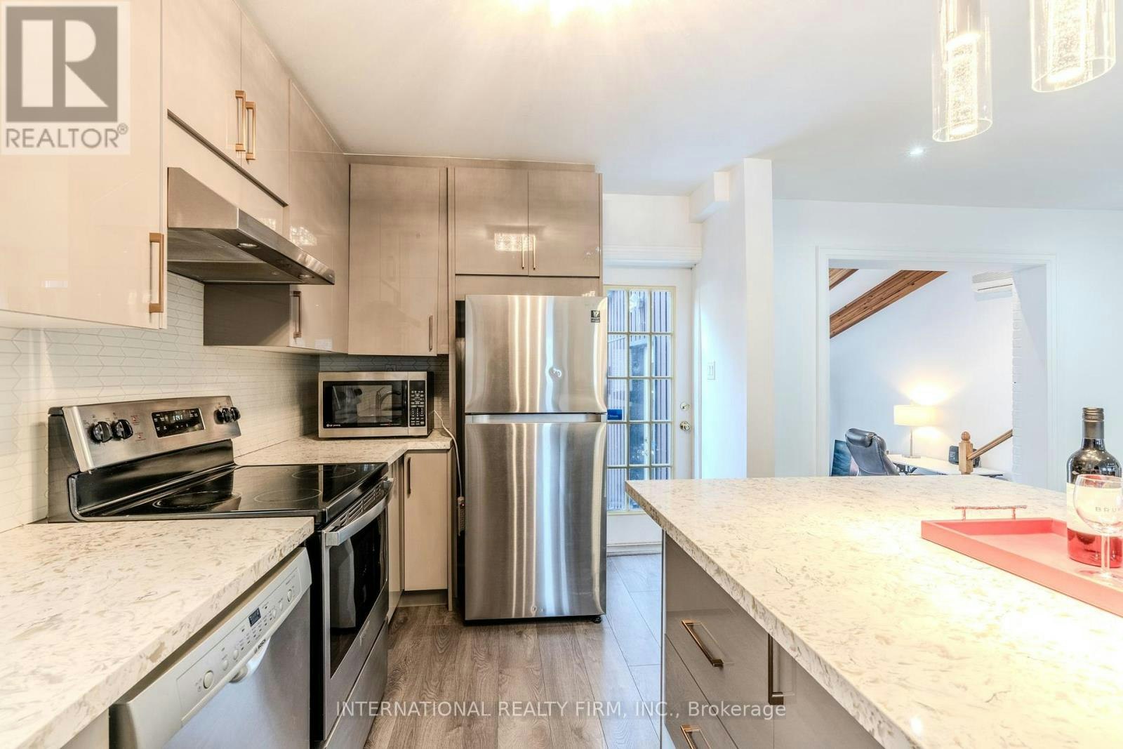 47 Maxwell Avenue, Toronto, ON, M5P 2B4 - 8