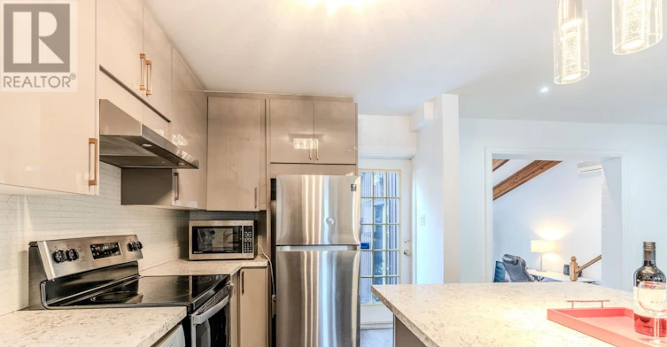 47 Maxwell Avenue, Toronto, ON, M5P 2B4 - 8