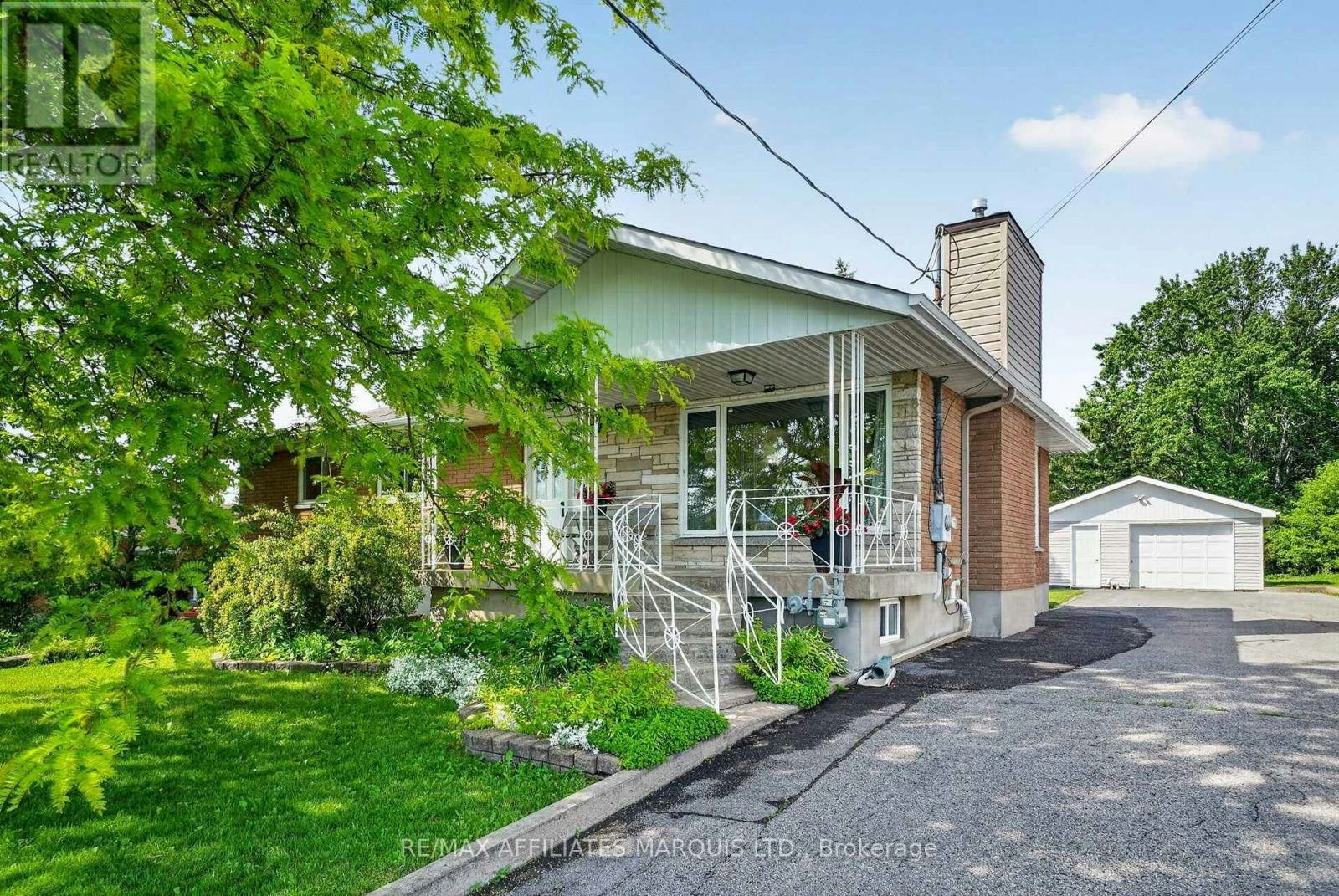 2706 Ross Avenue, Cornwall, ON, K6K 1E5