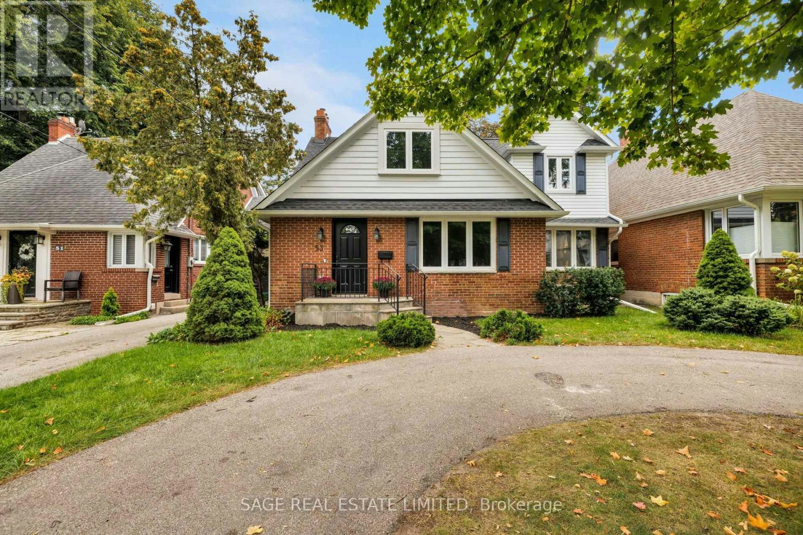 53 Wilgar Road, Toronto, ON, M8X 1J8