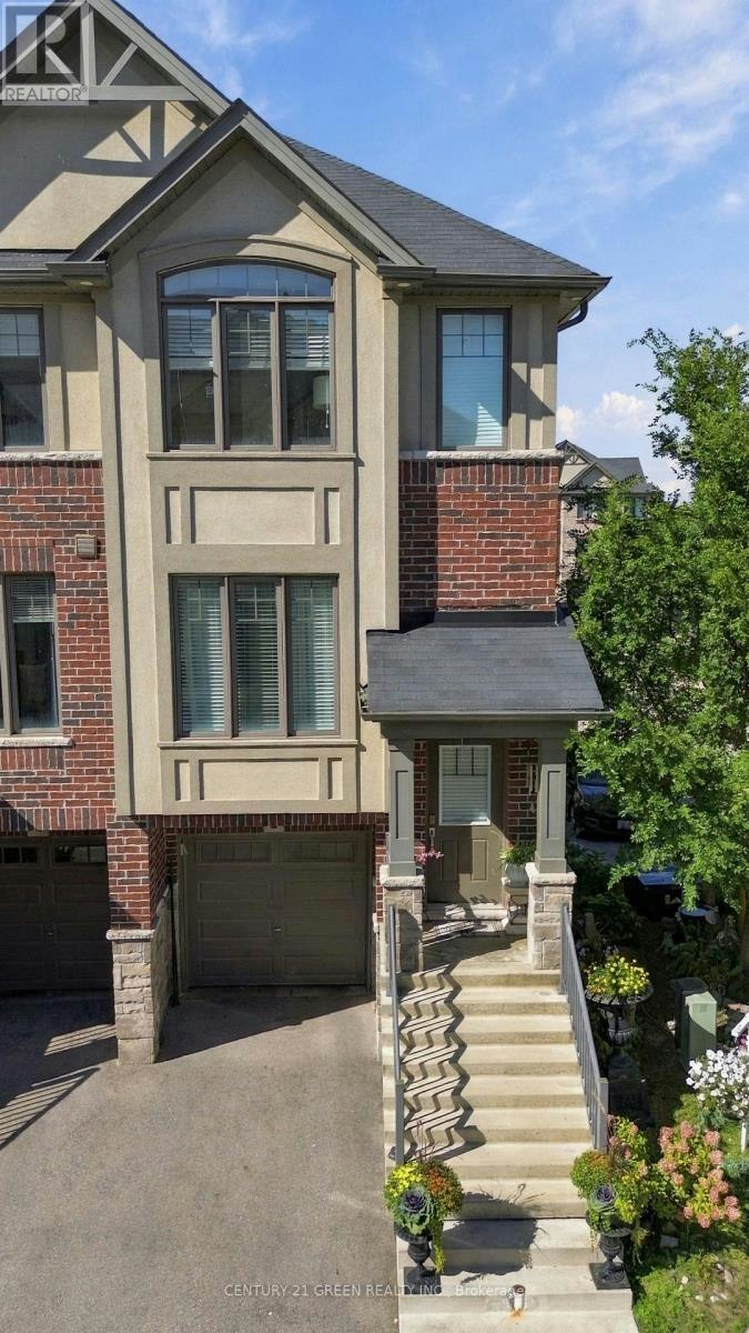 2 Could Lane, Hamilton, ON, L9G 0H2