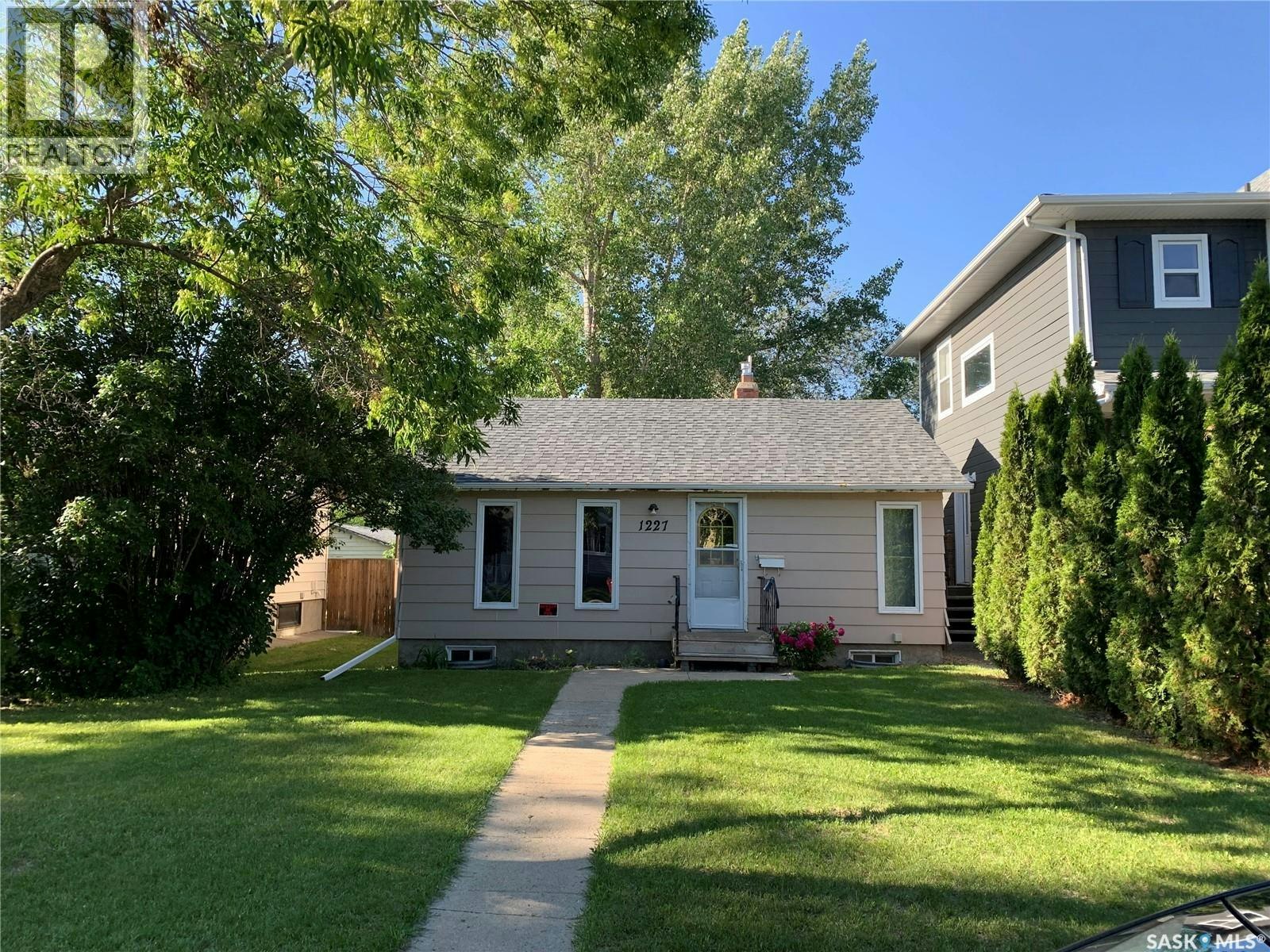 1227 13th Street E, Saskatoon, SK, S7H 0C3