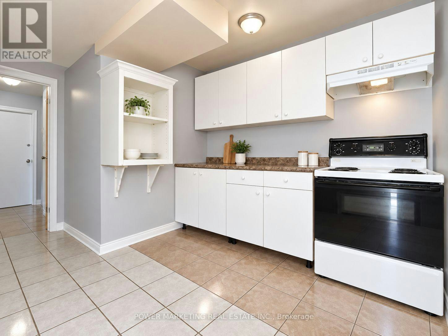 B-81 Craig Henry Drive, Ottawa, ON, K2G 3S8 - 3