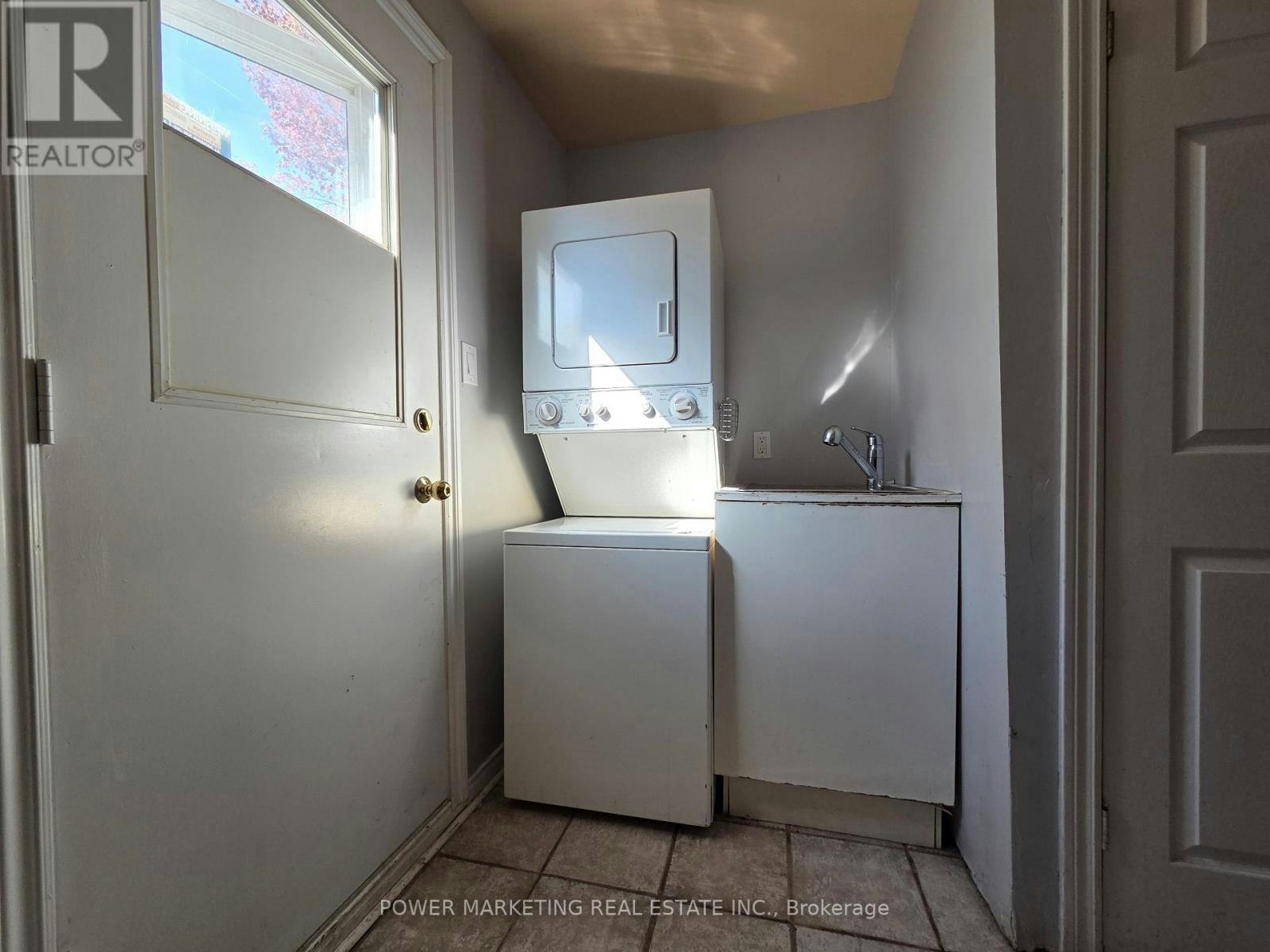 B-81 Craig Henry Drive, Ottawa, ON, K2G 3S8 - 10