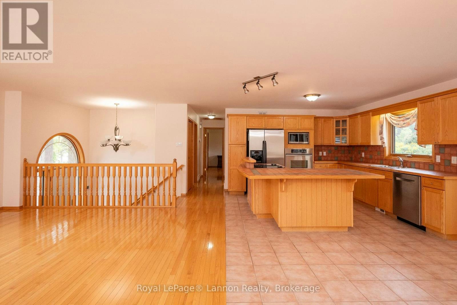 2196 Falconcrest Drive, Thunder Bay, ON, P7J 1H5 - 22