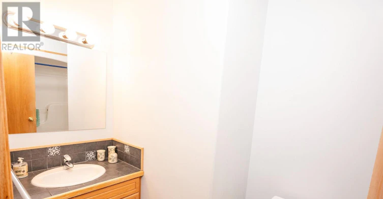 2196 Falconcrest Drive, Thunder Bay, ON, P7J 1H5 - 27